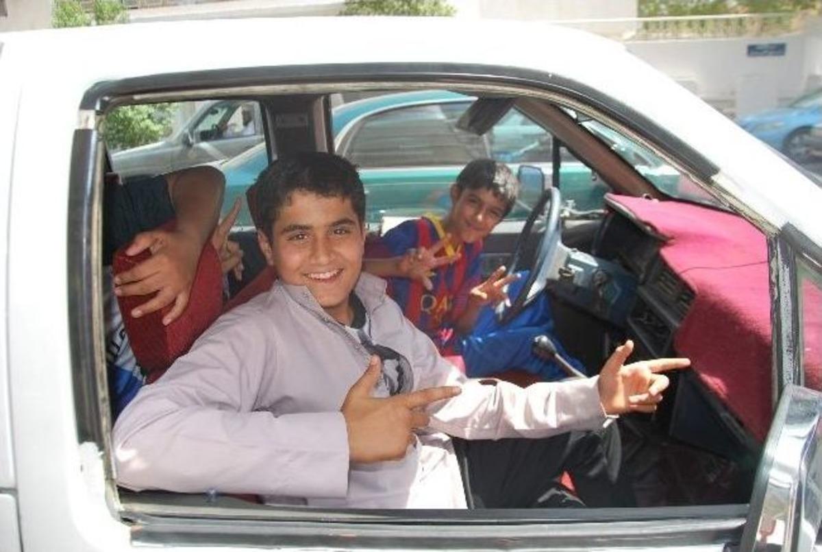 Mekkeli Muhammet Ve Arkadaşlarının S&uuml;r&uuml;ş Keyfi