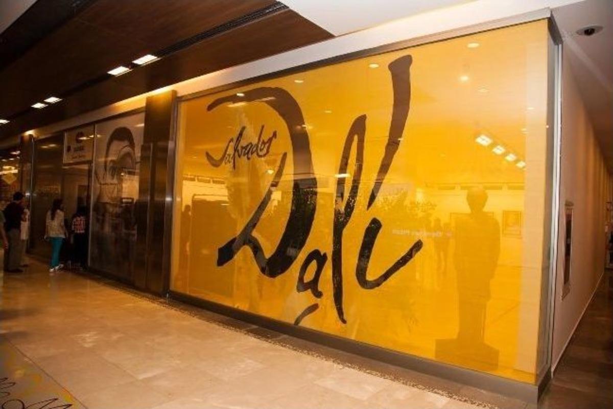 Dahi Ressam Salvador Dali&rsquo;nin Eserlerine B&uuml;y&uuml;k İlgi