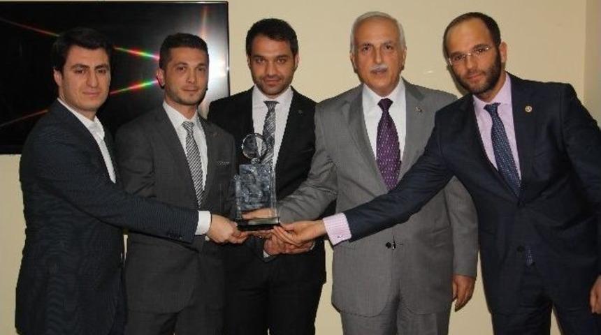 Gen&ccedil; M&uuml;siad D&uuml;zce Şubesi T&uuml;rkiye'ye Damgasını Vurdu