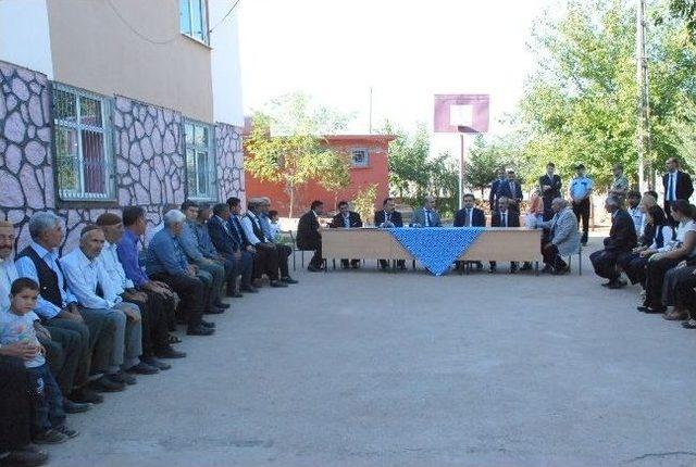 Vali Mahmut Demirtaş Sincik teki Yatırımları Yerinde İnceledi 1