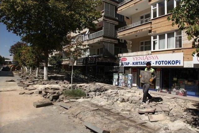 Atat&uuml;rk Bulvarı Yenileniyor 2