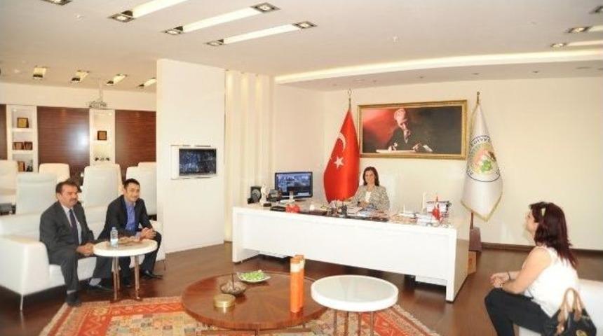 &Ccedil;er&ccedil;ioğlu&rsquo;dan Didim Zeytin Festivaline Destek.