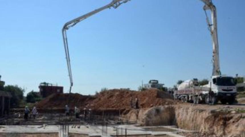 Kozan'a Yapılacak 120 Yataklı Kız Kur'an Kursunun Temeli Atıldı