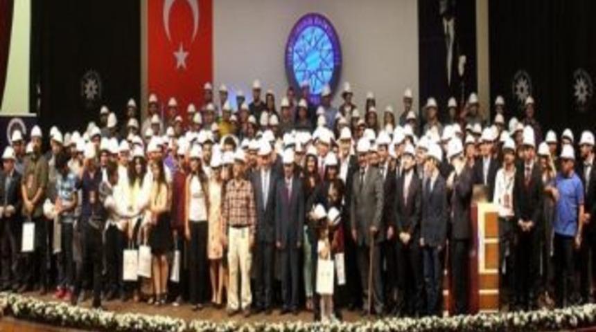 Yıldızlı M&uuml;hendis Adayları &ldquo;ilk Baret&rdquo;lerini Taktı