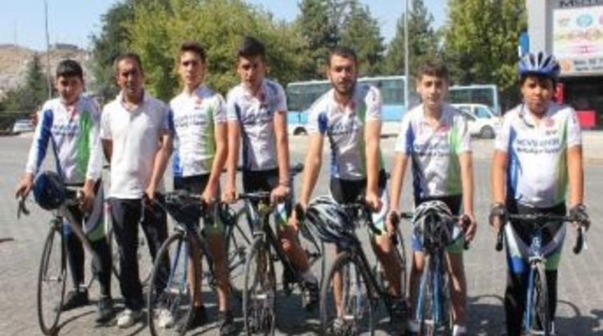 Başarı İ&ccedil;in Pedal &Ccedil;eviriyorlar
