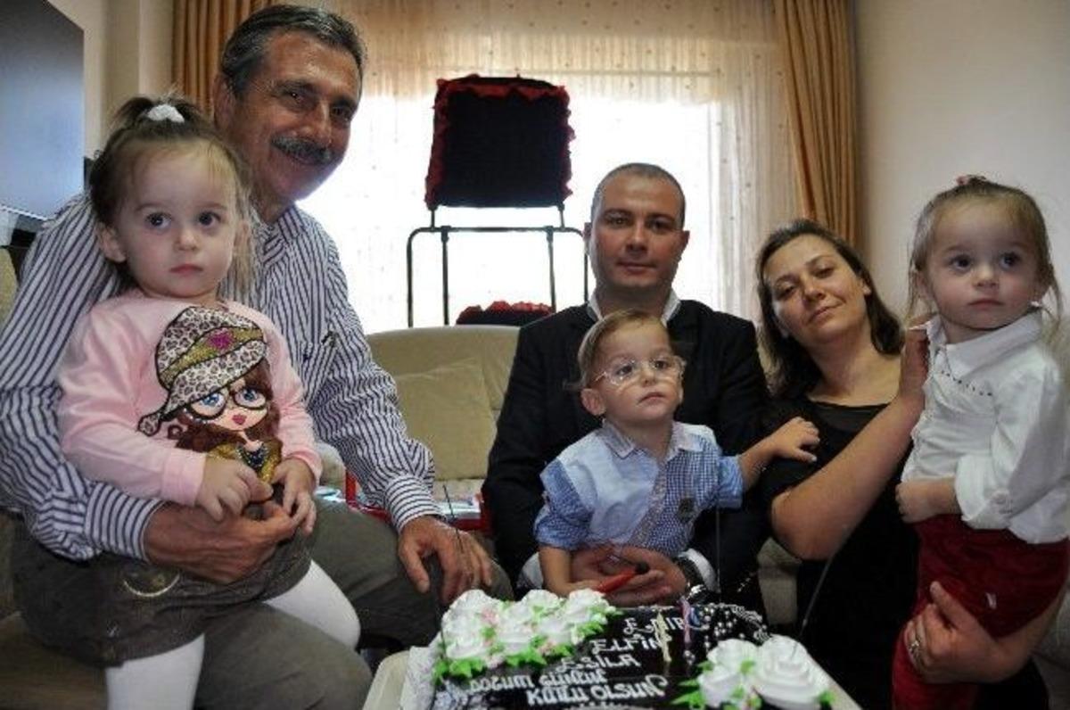 &Uuml;&ccedil;&uuml;zlere S&uuml;rpriz Doğum G&uuml;n&uuml; Misafiri