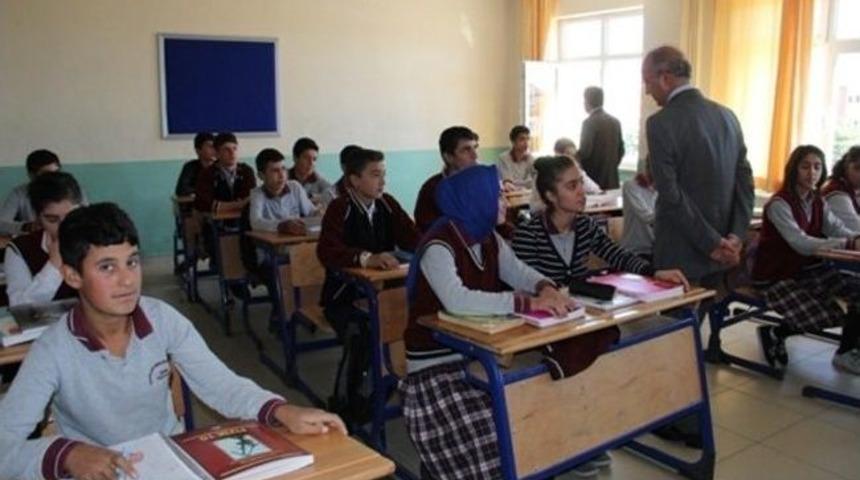 Vali Yurdakul&rsquo;dan Okul Ziyareti