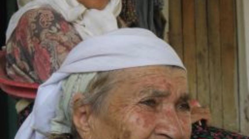 'Yaşlıları Her G&uuml;n Sevgi Ve Saygıyla Hatırlamalıyız'