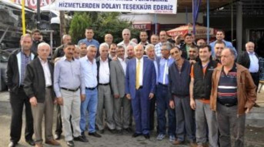 Yaşar Sanayi Esnafı İle Kahvaltı Yaptı