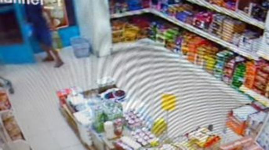 Hırsızlık Anı Kamerada