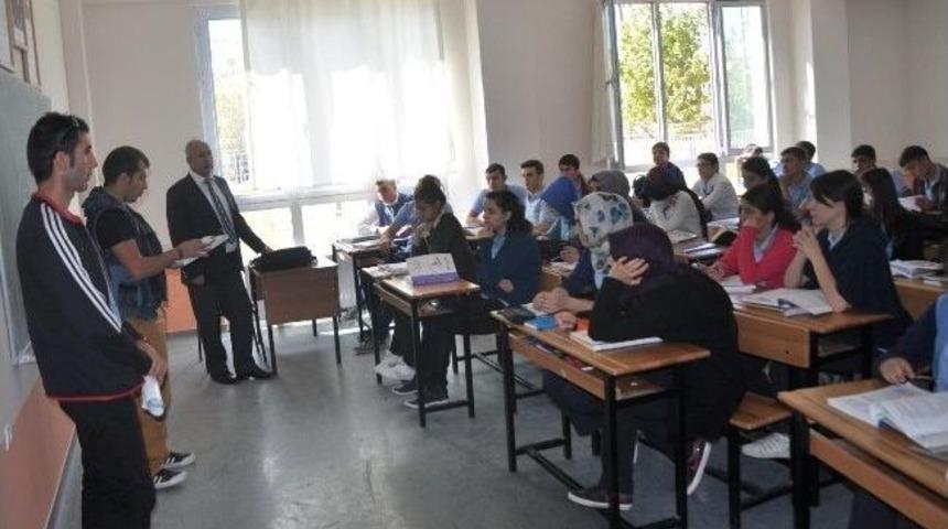 Van&rsquo;da &lsquo;gen&ccedil; Kalemler &Ouml;yk&uuml; Yarışması&rsquo;nın Tanıtımı Yapıldı