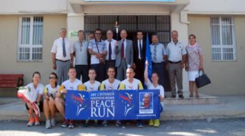 D&uuml;nya Barış Ve Uyum Koşusu Hoşg&ouml;r&uuml; Şehri Hatay'dan Başladı