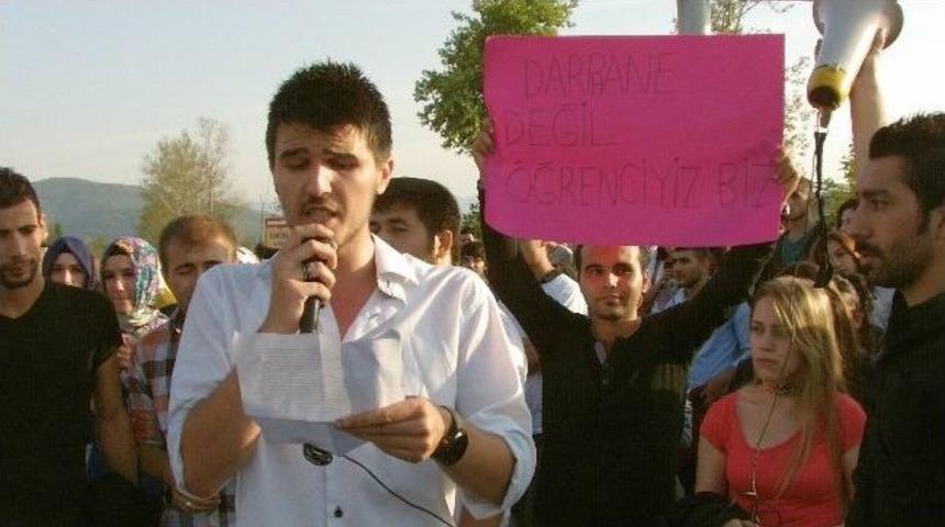 &Ouml;ğrencilerden 25 Kuruşluk Zamma Tepki