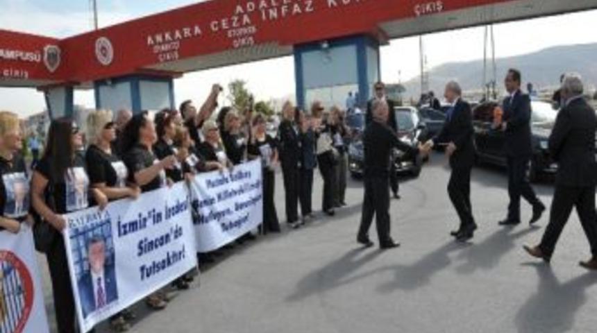 Kılı&ccedil;daroğlu, İzmir Milletvekili Mustafa Balbay&rsquo;ı Cezaevinde Ziyaret Etti