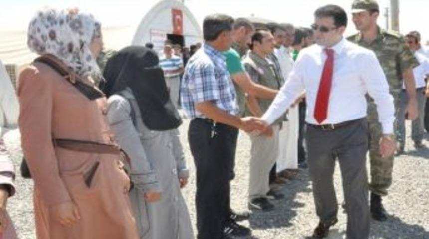 Ak&ccedil;akale Kaymakamlığı Kamp Dışındaki Suriyelilere El Uzatacak