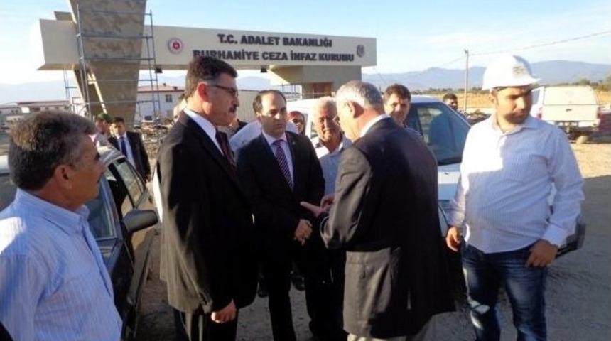 Vali Turhan Cezaevi İnşaatını İnceledi