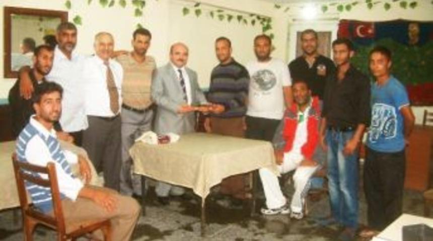 Burhaniye&rsquo;deki Eğitimcilerden Dernek Ziyareti