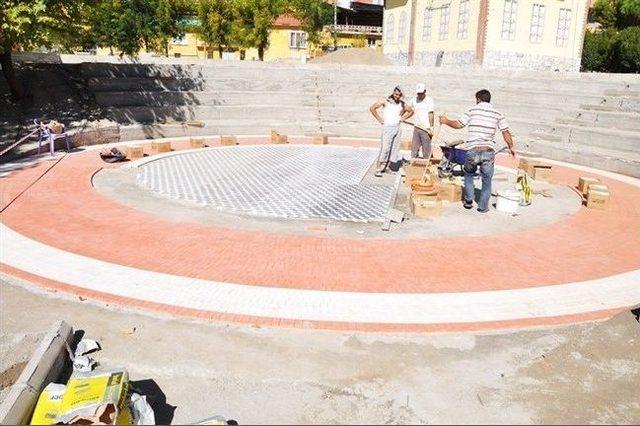 Demirci Halıkent Parkı Sil Baştan Yenileniyor 2