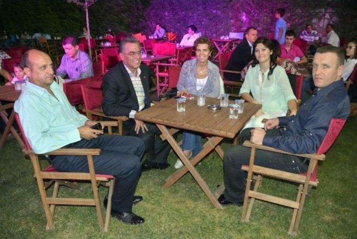 Torbalı Belediye Personeli Dayanışma Yemeğinde Moral Depoladı