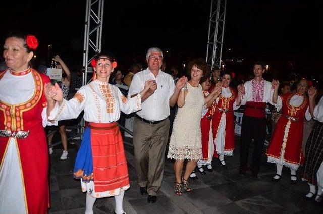 Bulgar Folklor Grubu Marmaris te 1