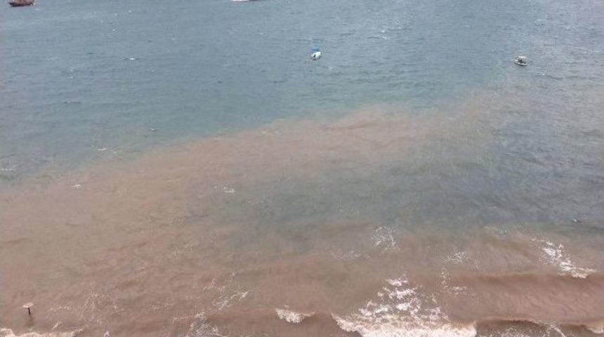 Marmaris'te Lodos Ve Yağış Hayatı Olumsuz Etkiledi