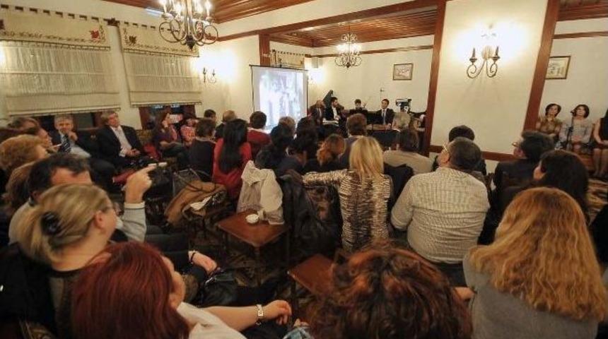 Hamam&ouml;n&uuml; S&ouml;yleşileri Ekim Ayı Programı Dopdolu