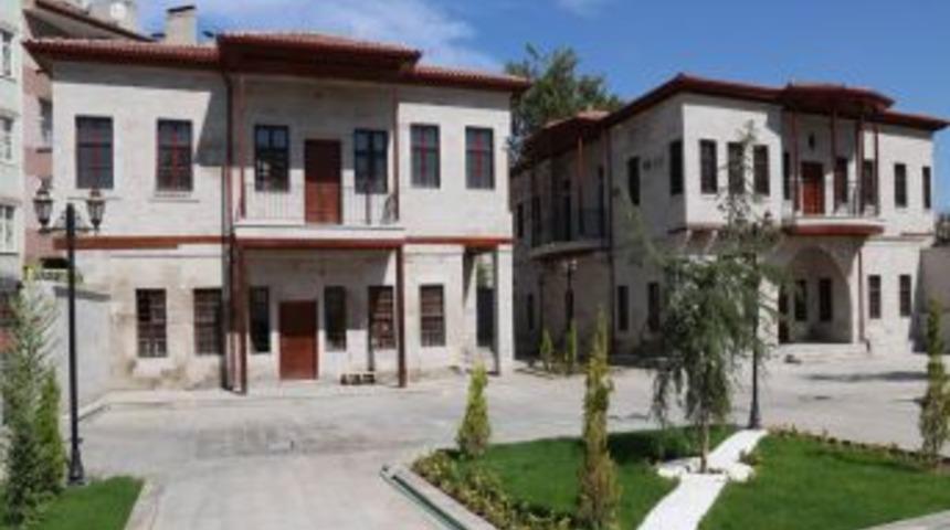 Tarihi Evler Restore Edilerek Turizme Kazandırılıyor
