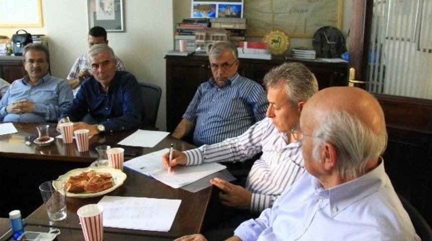 &Ccedil;ek&uuml;l Vakfı, Tokat İ&ccedil;in Toplandı