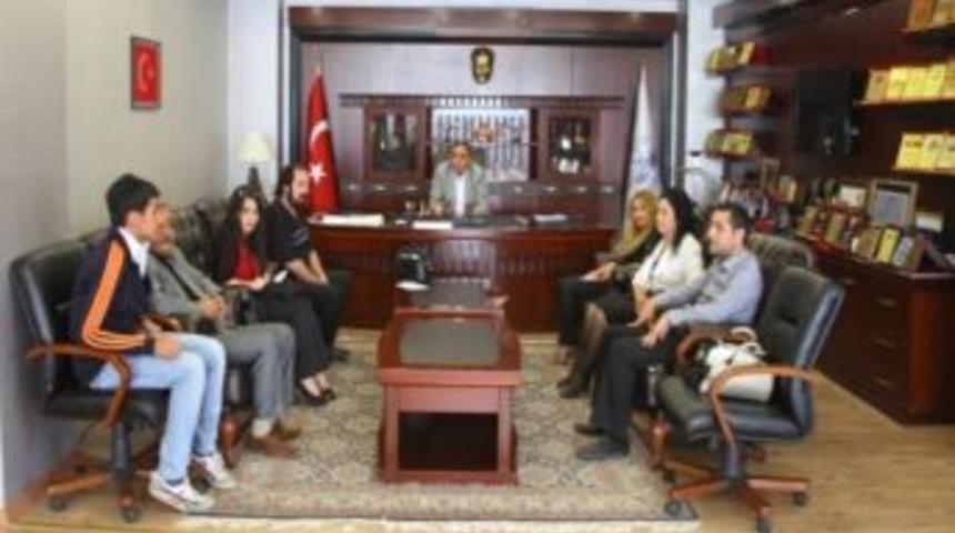 Yazar Ve Şairlerden Elazığ Belediyesi'ne Ziyaret