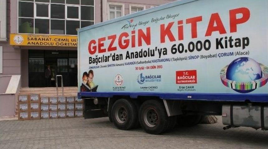 Bağcılar Belediyesi&rsquo;nden Devrekli &Ouml;ğrenciler Kitap Hediyesi