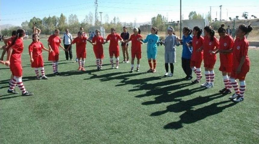 Gen&ccedil; Kızlar T&uuml;rkiye Şampiyonası