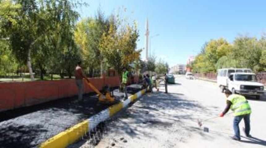 Aziziye&rsquo;de Kaldırımlar Yenileniyor