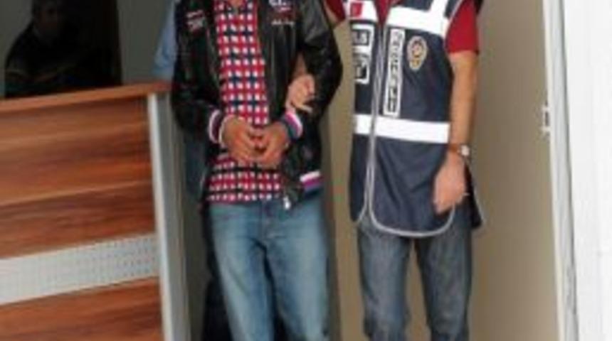Polise Ateş A&ccedil;an Şahıs Yakalandı