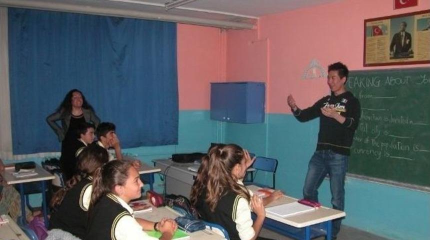 İngilizce İ&ccedil;in G&ouml;n&uuml;ll&uuml;ler