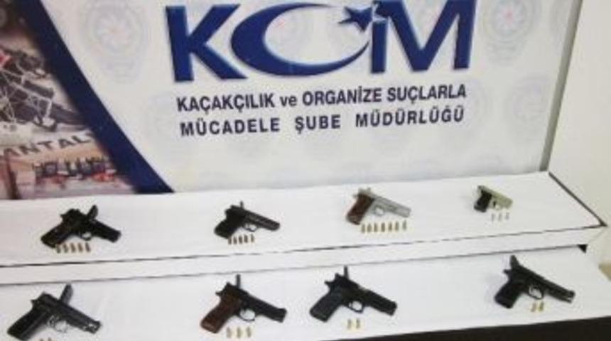 Antalya&rsquo;da Silah Ka&ccedil;ak&ccedil;ılığı