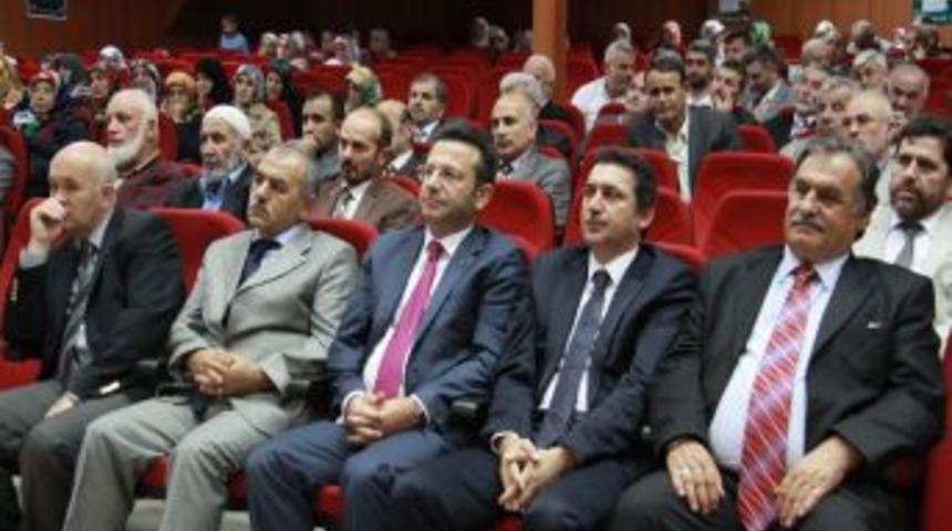 "Toplumdaki Kadın-erkek Eşitsizliği İslam&rsquo;ın Ruhuna Aykırı"