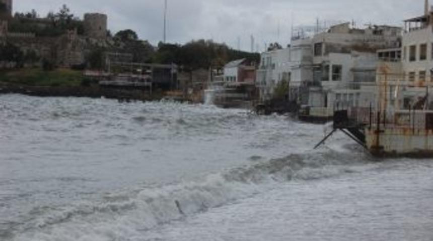 Bodrum&rsquo;da Sağanak Yağış