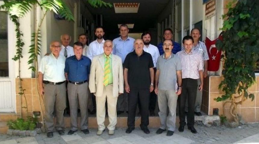 T&uuml;rk Ocakları Genel Başkanı &Ouml;z, Salihli&rsquo;de Konuştu