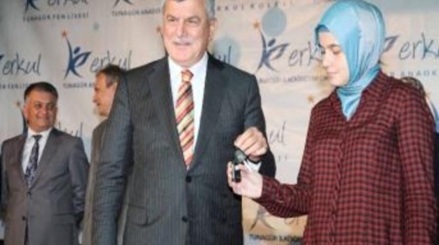 T&uuml;rkiye 94.'s&uuml; Oldu Arabayı Kaptı