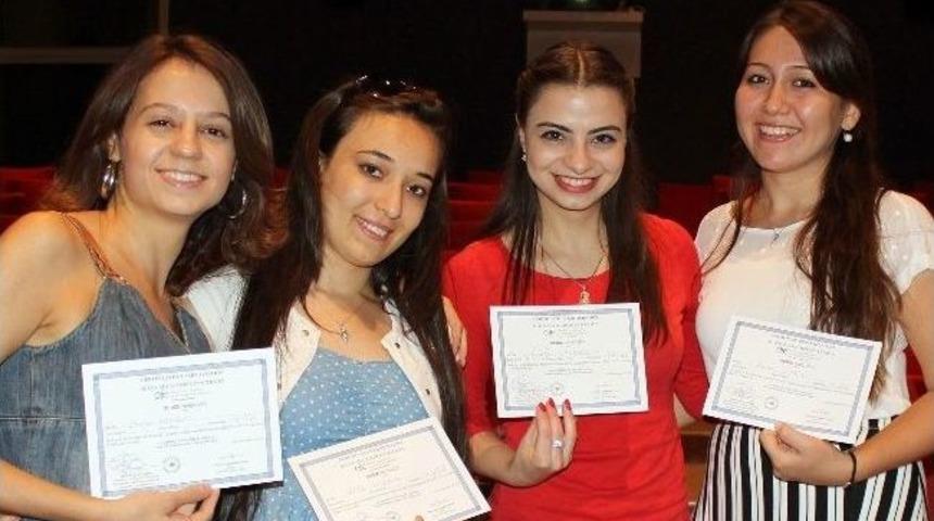 Geleceğin Liderleri Gediz &Uuml;niversitesi'nde Buluştu