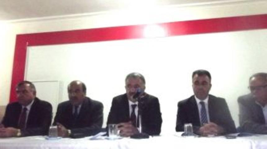 AK Parti Kars Milletvekili Arslan muhtarlarla bir araya geldi