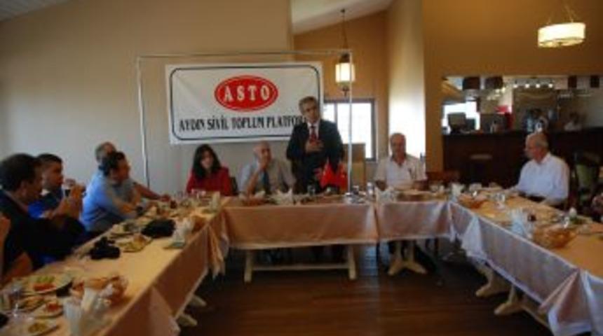 G&uuml;m&uuml;ş; Belediye'nin kapılarını kırdıracağım!