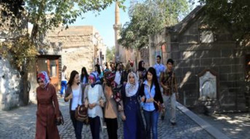 &Uuml;niversiteliler Talas'a Hayran Kaldı