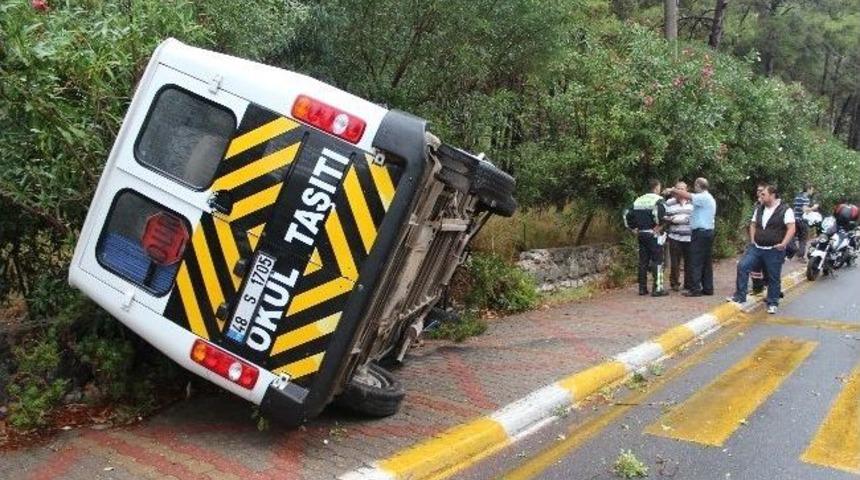 Marmaris'te &Ouml;ğrenci Servisi Devrildi