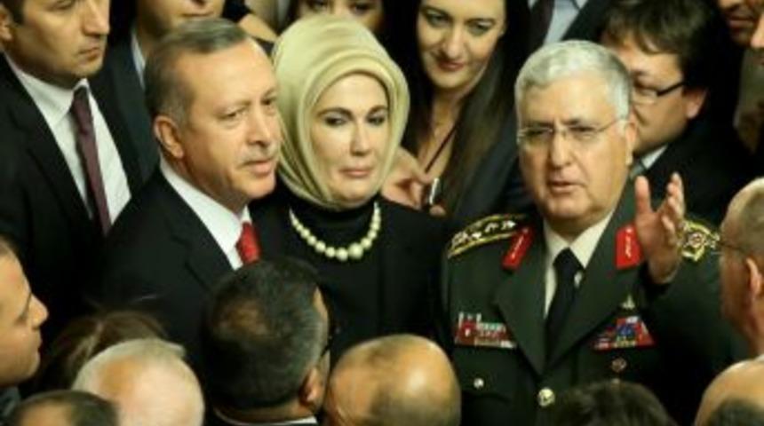 Başbakan Erdoğan Ve Eşi, &Ouml;zel&rsquo;e Ge&ccedil;miş Olsun Dileklerini Iletti