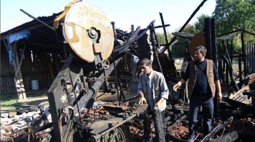 Kereste At&ouml;lyesi K&uuml;le D&ouml;nd&uuml;