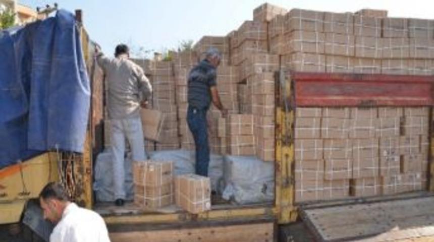 Batman Polisi İki Kamyon Dolusu Ka&ccedil;ak Cep Telefonu Yakaladı