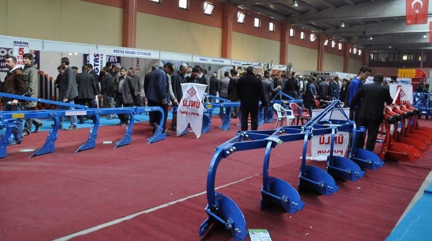 Yozgat'ta 795 &Ccedil;ift&ccedil;iye 4 Milyon 201 Bin TL Makine Ve Ekipman Desteği