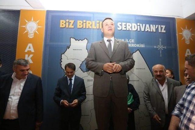 Meşaleler Eşliğinde Aday Adaylığı Başvurusu 3