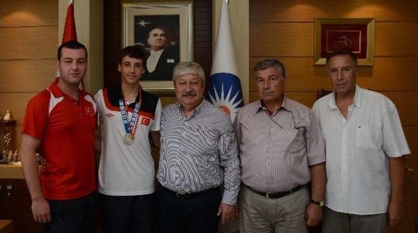 B&uuml;y&uuml;kşehir&rsquo;in Sporcusu Olimpiyat İkincisi